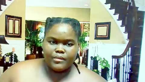 ebonyhotbuns4u2luv online show from 5, 2, 2025