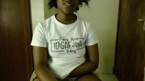 Snapshot of ebonylolo chatting on 10, 12, 2024 ebonylolo online show from 10, 12, 2024