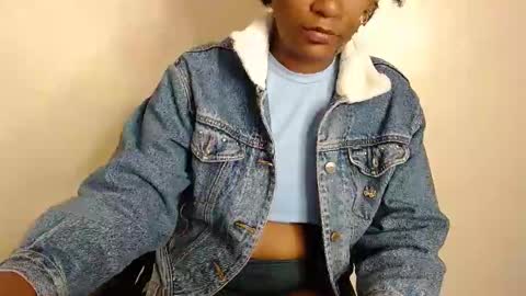 Snapshot of ebonylolo chatting on 24, 12, 2024 ebonylolo online show from 24, 12, 2024