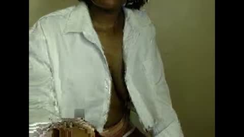 Snapshot of ebonylolo chatting on 4, 1, 2025 ebonylolo online show from 4, 1, 2025