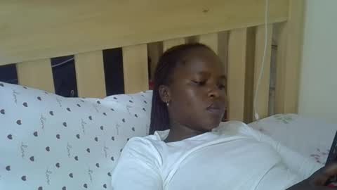 Snapshot of ebonyluxe12 chatting on 6, 4, 2026 Ebony Luxe online show from 6, 4, 2026