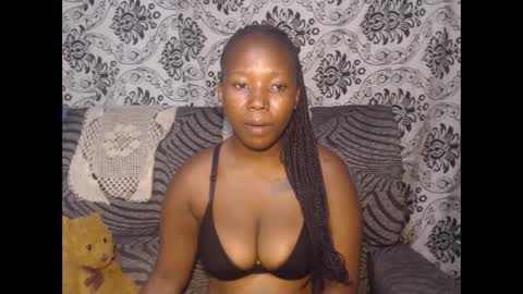 Snapshot of ebonymilf1 chatting on 1, 3, 2025 Tee online show from 1, 3, 2025