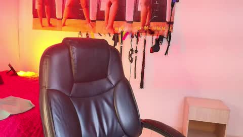 Snapshot of ebonynaughty chatting on 5, 12, 2025 Carmen online show from 5, 12, 2025