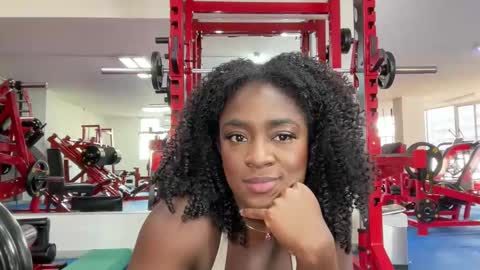 Hello ur muscle mommy Ivonne 3 online show from 22, 1, 2025