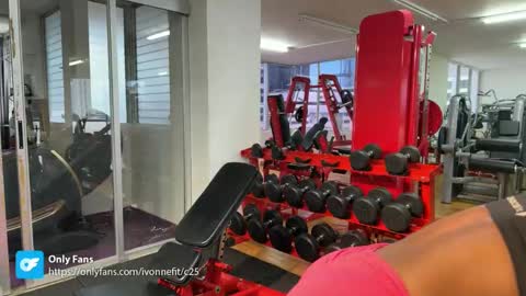 Hello ur muscle mommy Ivonne 3 online show from 29, 1, 2025