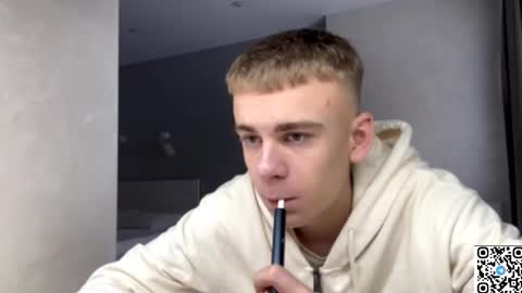 Snapshot of echowraith chatting on 12, 11, 2025 echowraith online show from 12, 11, 2025