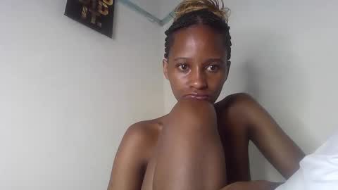 Snapshot of ecstasyxoxo chatting on 23, 10, 2025 ecstasyxoxo online show from 23, 10, 2025
