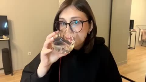 Lina online show from 23, 2, 2026