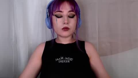 Snapshot of ediefris chatting on 9, 2, 2026 fickle demon made of clumps of matter online show from 9, 2, 2026