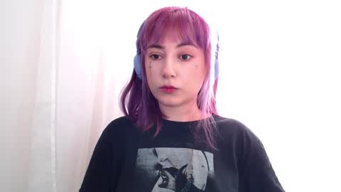 Snapshot of ediefris chatting on 12, 2, 2026 fickle demon made of clumps of matter online show from 12, 2, 2026