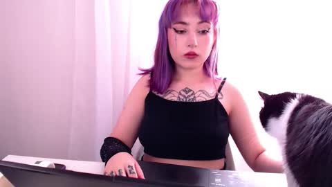 Snapshot of ediefris chatting on 16, 2, 2026 fickle demon made of clumps of matter online show from 16, 2, 2026