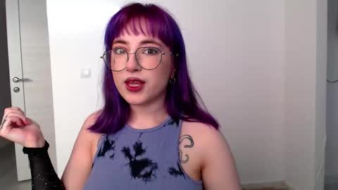 Snapshot of ediefris chatting on 18, 2, 2026 fickle demon made of clumps of matter online show from 18, 2, 2026