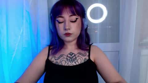 Snapshot of ediefris chatting on 19, 2, 2026 fickle demon made of clumps of matter online show from 19, 2, 2026