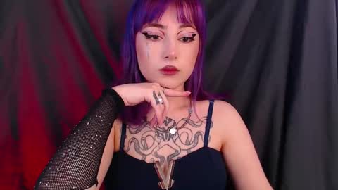 Snapshot of ediefris chatting on 21, 2, 2026 fickle demon made of clumps of matter online show from 21, 2, 2026