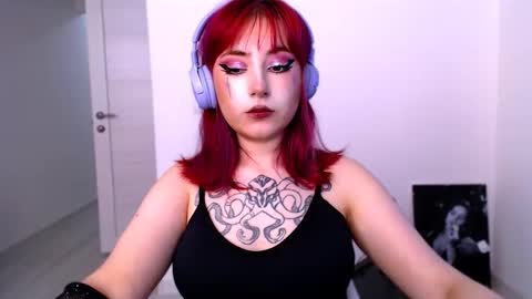 Snapshot of ediefris chatting on 17, 3, 2026 fickle demon made of clumps of matter online show from 17, 3, 2026