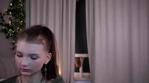 Lisa  online show from 14, 3, 2026