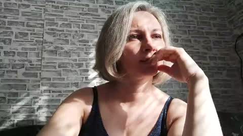 edithmanning online show from 26, 2, 2025