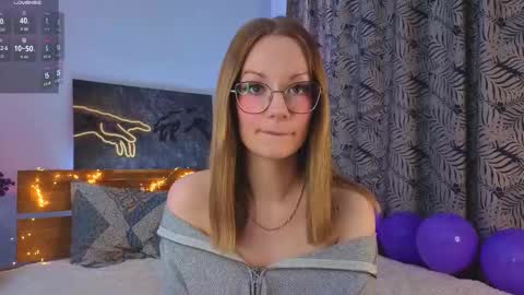 Snapshot of edlin_gail chatting on 17, 11, 2025 Edlin Gali online show from 17, 11, 2025