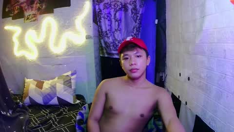 Snapshot of edrianburca052 chatting on 31, 10, 2025 urasian chub online show from 31, 10, 2025