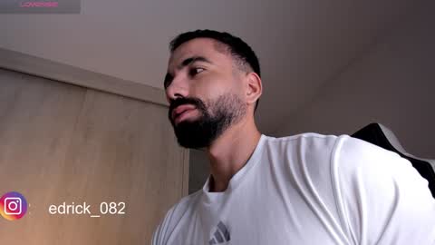 Snapshot of edrick_walton chatting on 21, 12, 2024 edrick online show from 21, 12, 2024