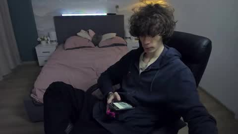 edvardblare online show from 3, 10, 2025