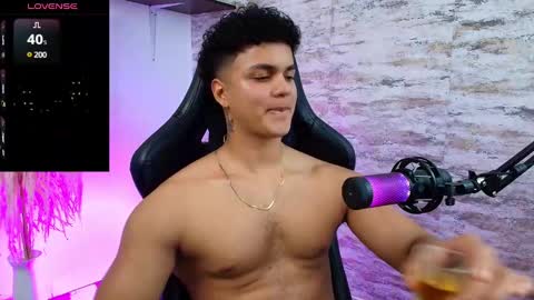 Snapshot of edward__clarck chatting on 26, 1, 2025 EDWARD CLARCK online show from 26, 1, 2025