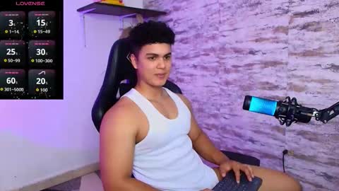 Snapshot of edward__clarck chatting on 11, 1, 2026 EDWARD CLARCK online show from 11, 1, 2026