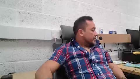 Snapshot of edwill13 chatting on 18, 2, 2026 EdM online show from 18, 2, 2026