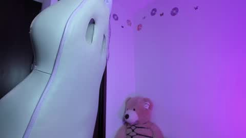 eileen_pinkman online show from 28, 2, 2025