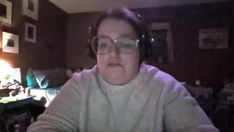 Snapshot of eilidh90 chatting on 5, 11, 2025 eilidh 3 online show from 5, 11, 2025