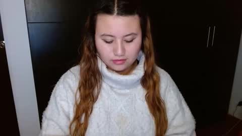 Snapshot of eimy_collin chatting on 4, 12, 2024 EIMY MODEL INDEPENDENT online show from 4, 12, 2024