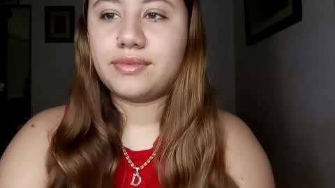 Snapshot of eimy_collin chatting on 12, 1, 2025 EIMY MODEL INDEPENDENT online show from 12, 1, 2025