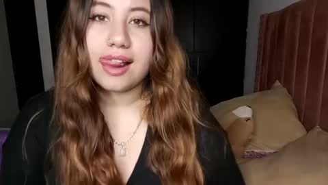 Snapshot of eimy_collin chatting on 6, 2, 2025 EIMY MODEL INDEPENDENT online show from 6, 2, 2025