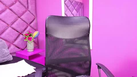 eimy_cutte online show from 18, 2, 2025