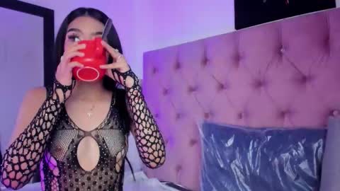 eimy_saenzx online show from 3, 2, 2026