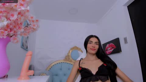 Snapshot of eimy_skinny chatting on 4, 2, 2025 eimy online show from 4, 2, 2025
