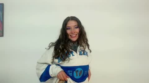 Carla online show from 4, 1, 2025