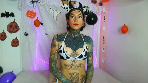 Carla online show from 4, 10, 2025
