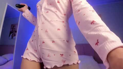 Snapshot of ela_petit chatting on 24, 2, 2026 Ela online show from 24, 2, 2026