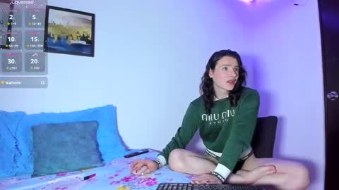 Snapshot of elaia_franc chatting on 25, 11, 2025 Elaia franco online show from 25, 11, 2025