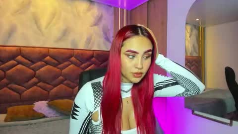 Snapshot of elaia_muller chatting on 14, 10, 2025 Elaia online show from 14, 10, 2025