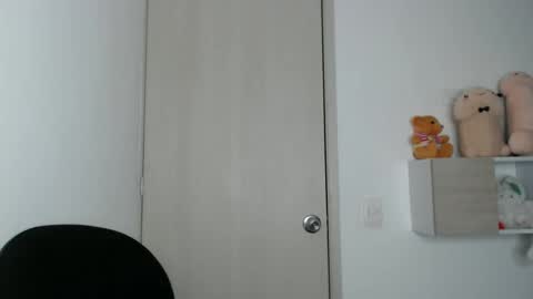 Snapshot of elandor__79876 chatting on 19, 10, 2025 elandor online show from 19, 10, 2025