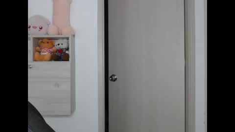 Snapshot of elandor__79876 chatting on 30, 11, 2025 elandor online show from 30, 11, 2025