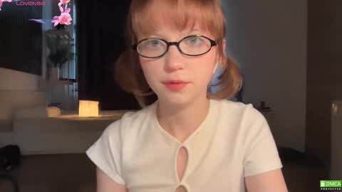 Snapshot of electric_woman chatting on 30, 10, 2025 Aleksa online show from 30, 10, 2025