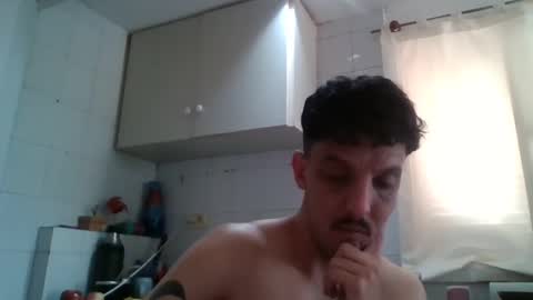 Snapshot of electrodreams chatting on 1, 10, 2025 electrodreams online show from 1, 10, 2025