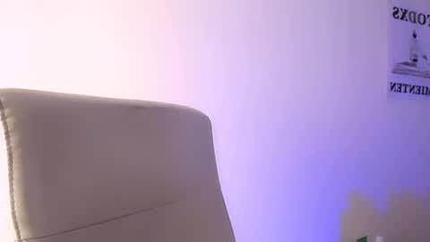 Snapshot of elektra_sky11 chatting on 31, 1, 2025  Elektra Sky  online show from 31, 1, 2025