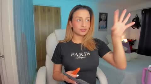 Snapshot of elena_ruiz chatting on 27, 9, 2025 Elena online show from 27, 9, 2025