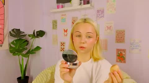 elenamonroee online show from 24, 10, 2025