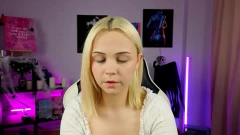 elenamonroee online show from 26, 10, 2025