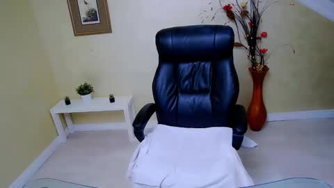 Elena online show from 8, 3, 2025